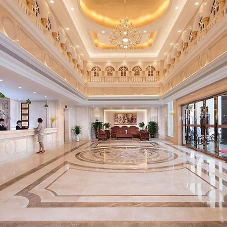 Vienna Hotel Huizhou Baiyun Road Exterior foto